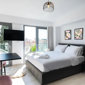 velvet-luxury-apartments-in-the-city-center-by-binobi.hotels-of-thessaloniki.com/